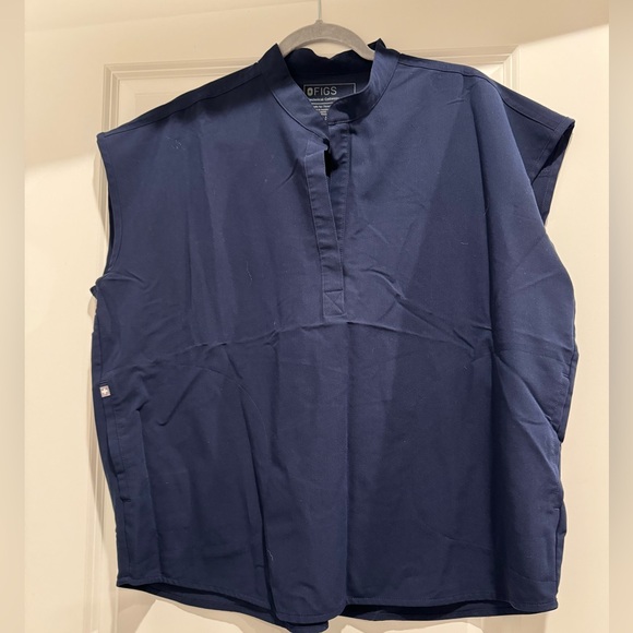 Figs Rafaela Top XL - Picture 1 of 3